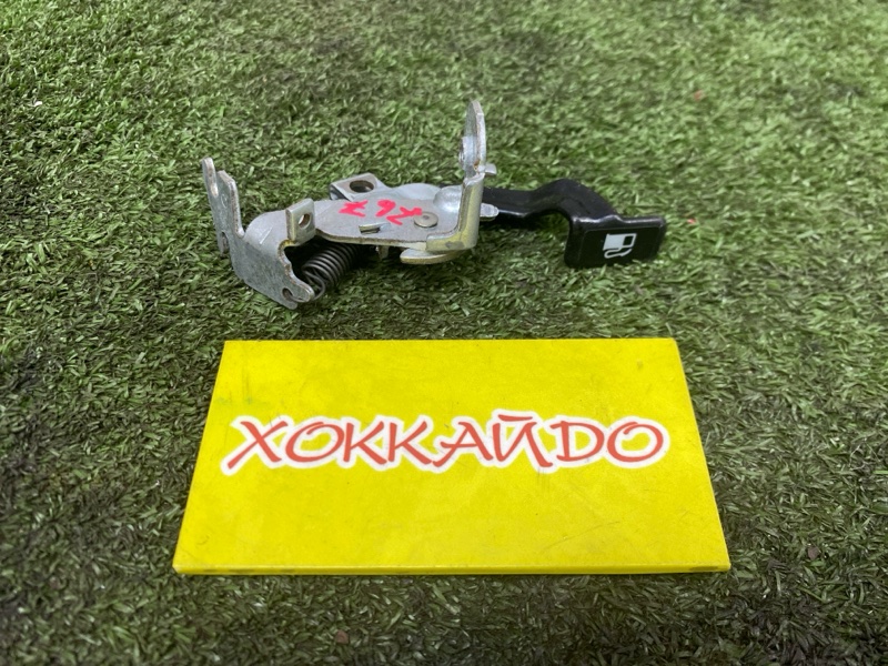 Ручка открывания багажника Toyota Allex NZE121 1NZ-FE 01.2001 (б/у)