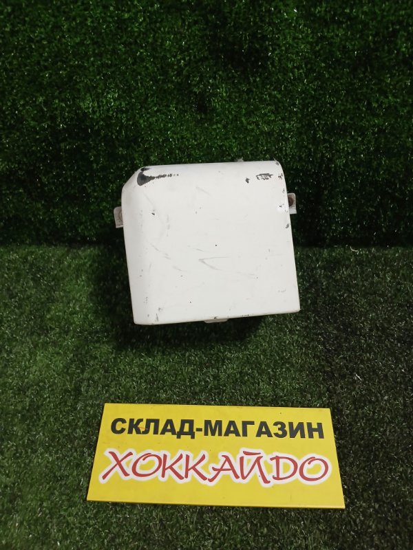 Планка под фонарь Mazda Bongo SS88V F8 04.1994 задняя левая (б/у)