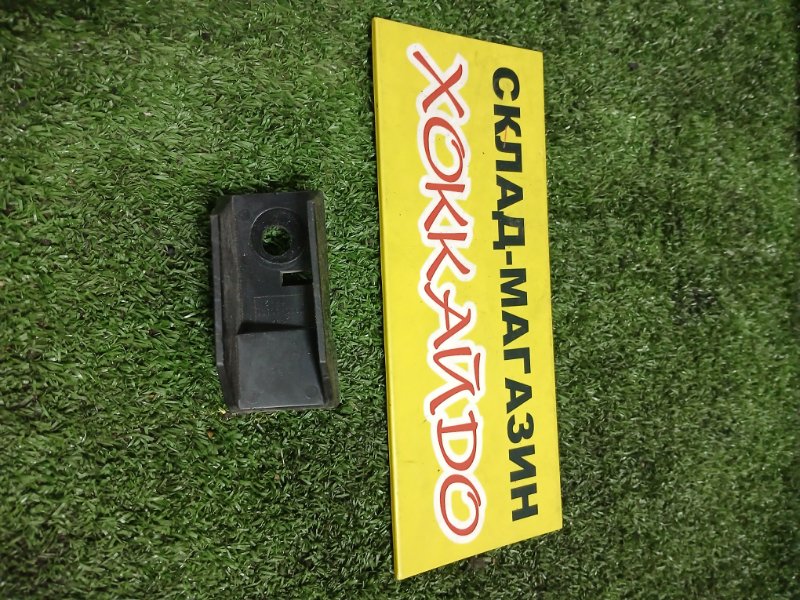 Клипса крепления фары Mazda Demio DY3W ZJ-VE 08.2002 передняя правая (б/у)