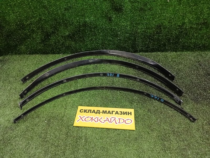 Накладка на крыло Lexus SC430 UZZ40 3UZ-FE 07.2005 (б/у)