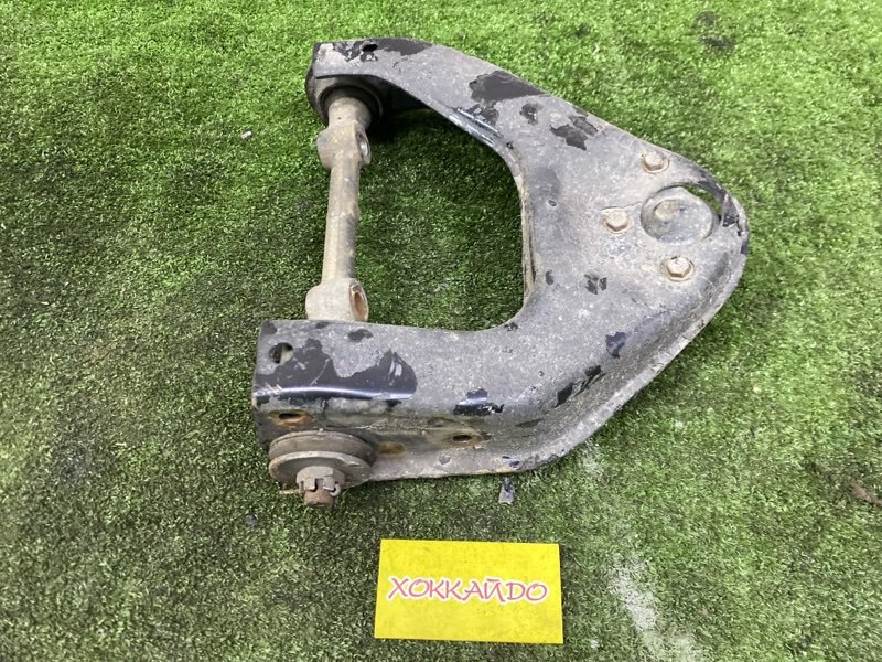 Рычаг подвески верхний Mazda Bongo SS88V F8 04.1994 передний правый (б/у)