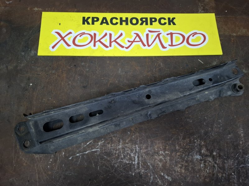 Балка продольная Toyota Prius Alpha ZVW41W 2ZR-FXE 05.2011 передняя правая (б/у)