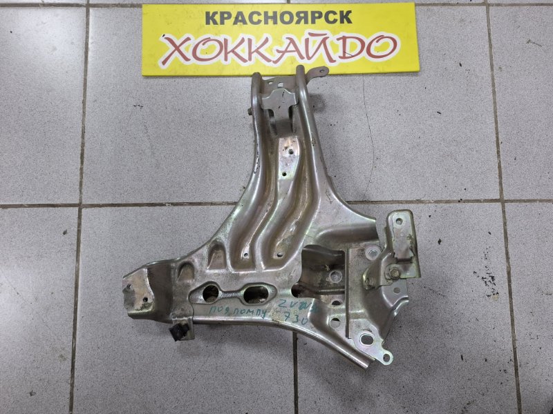 Кронштейн крепления Toyota Prius ZVW30 2ZR-FXE 01.2009 (б/у)