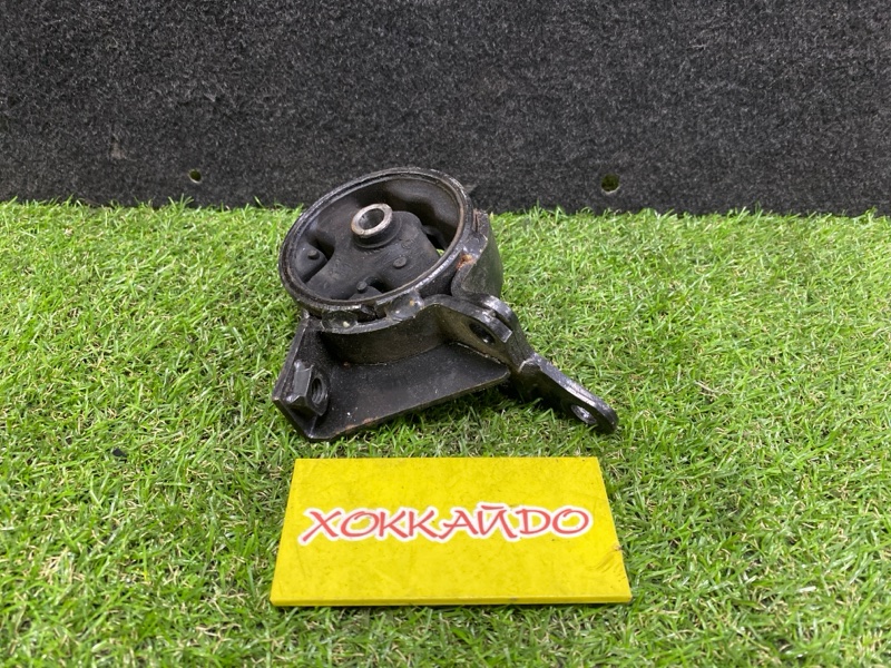 Подушка двигателя Nissan Sunny FB14 GA15DE 09.1995 правая (б/у)