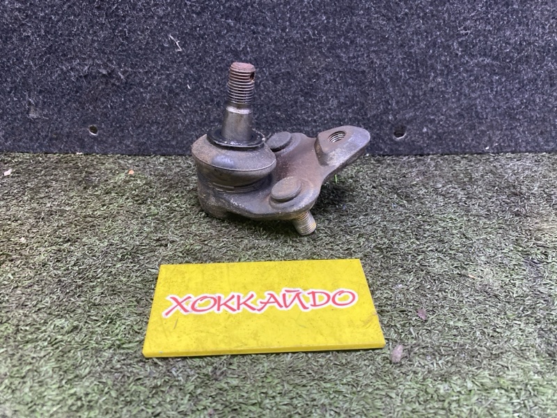 Шаровая Toyota Premio ZZT240 1ZZ-FE 12.2001 передняя правая (б/у)