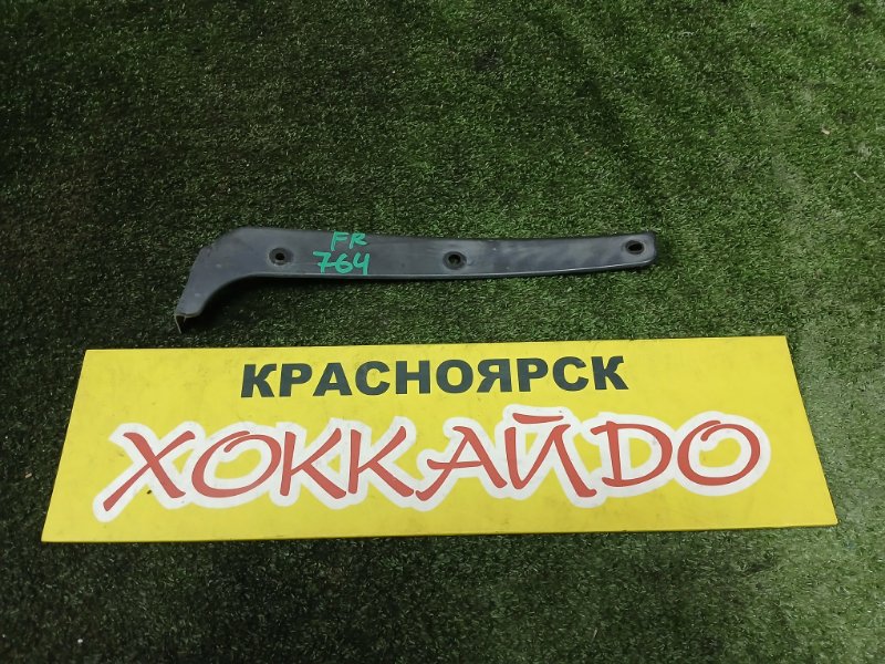 Накладка на крыло Toyota Verossa GX110 1G-FE 07.2001 передняя правая (б/у)