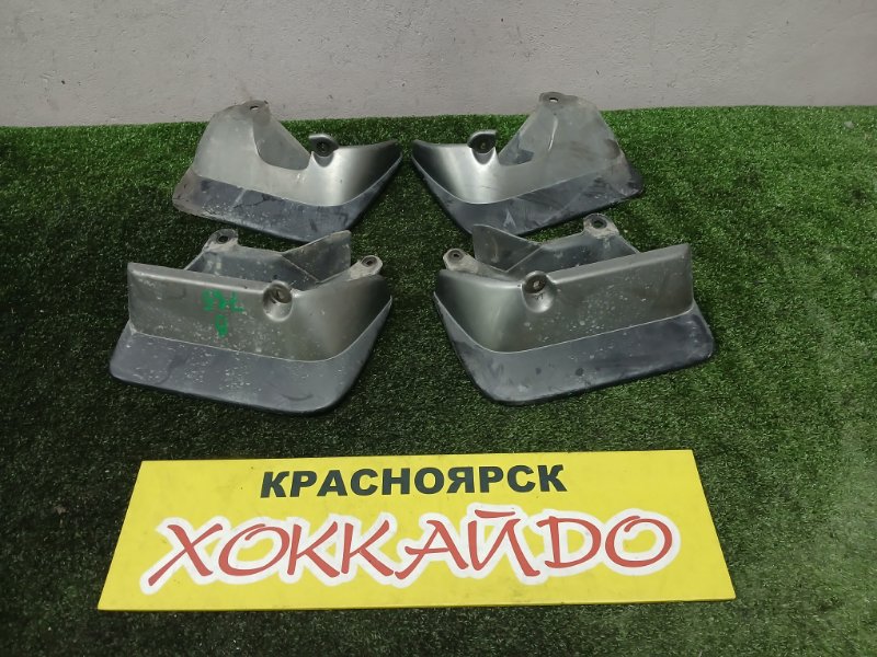 Брызговики Toyota Grand Hiace VCH16W 5VZ-FE 08.1999 (б/у)