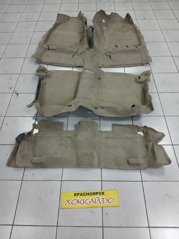 Обшивка пола Toyota Premio ZZT240 1ZZ-FE 12.2001 (б/у)