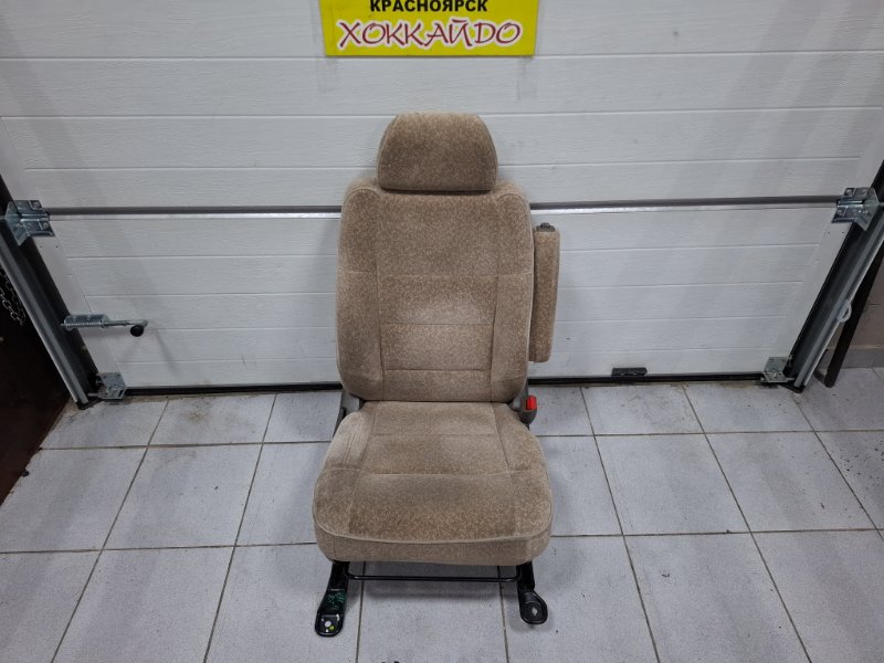 Сиденья Honda Odyssey RA8 J30A 11.2001 передняя правая (б/у)