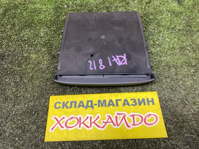 Подстаканник Honda Odyssey RA1 F22B 08.1997 (б/у)