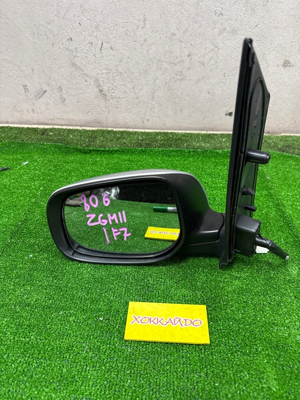 Зеркало боковое Toyota Isis ZGM11G 3ZR-FAE 09.2009 переднее левое (б/у)