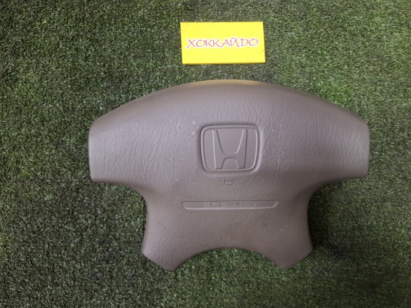 Крышка подушки безопасности водителя Honda Odyssey RA8 J30A 11.2001 (б/у)