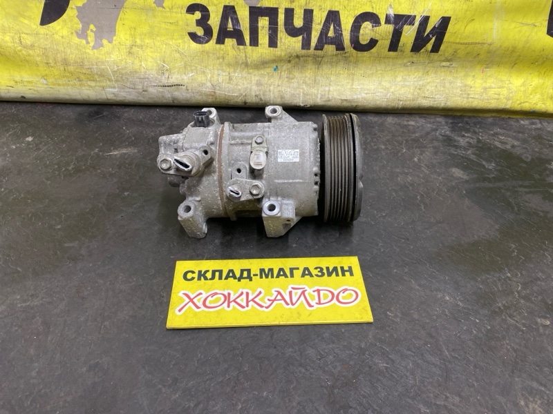 Компрессор кондиционера Toyota Wish ZNE10G 1ZZ-FE 09.2005 (б/у)