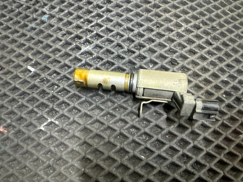 Клапан VVTI Toyota Ist NCP60 2NZ-FE 05.2002 (б/у)