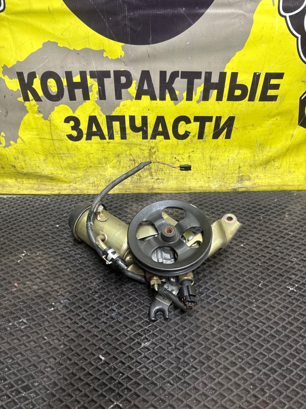 Насос гидроусилителя Toyota Ist NCP60 2NZ-FE 05.2002 (б/у)