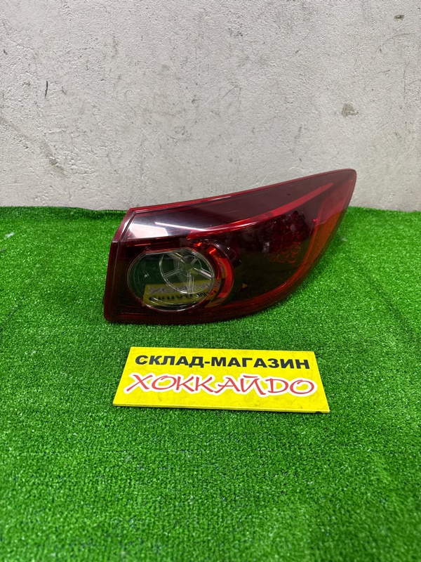 Фонарь стоп-сигнала Mazda Axela BM6FJ Z6-VE 11.2013 правый (б/у)