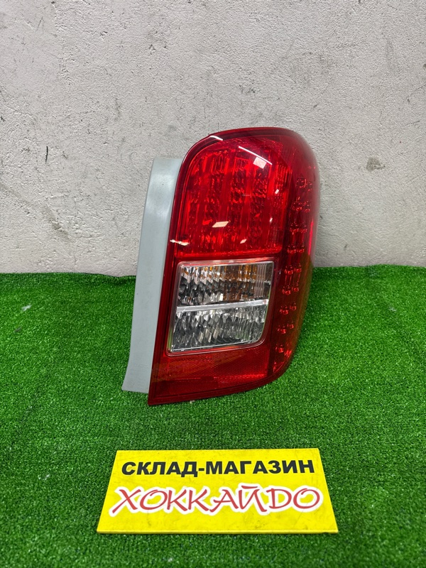 Фонарь стоп-сигнала Toyota Corolla Fielder ZRE144G 2ZR-FE 10.2006 правый (б/у)