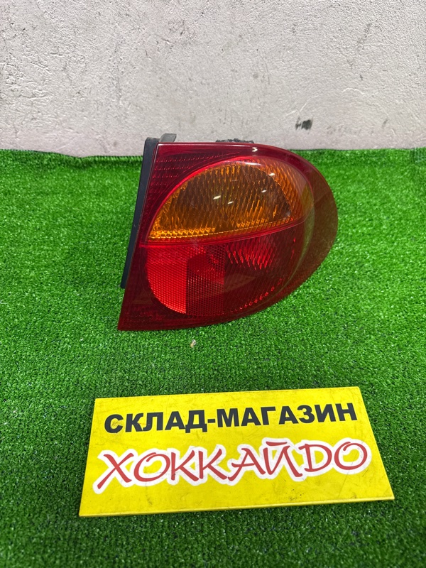 Фонарь стоп-сигнала Toyota Caldina ST210G 3S-FE 1997 правый (б/у)