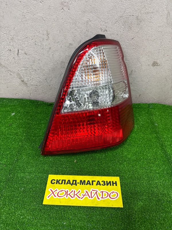 Фонарь стоп-сигнала Honda Odyssey RA8 J30A 11.2001 правый (б/у)