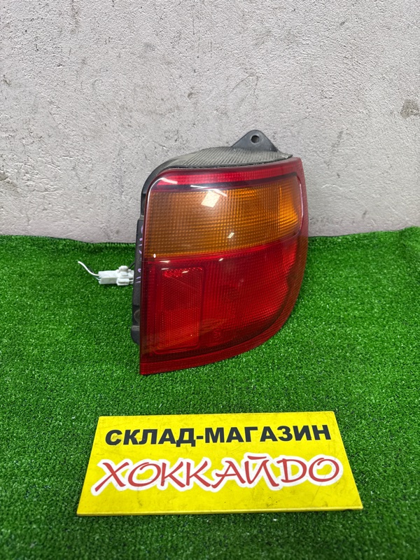 Фонарь стоп-сигнала Toyota Caldina ET196V 5E-FE 11.1992 правый (б/у)