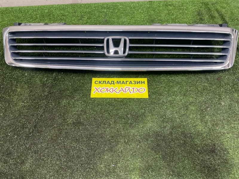 Решетка радиатора Honda Stepwgn RF1 B20B 05.1999 (б/у)