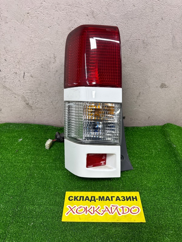 Фонарь стоп-сигнала Mazda Bongo Friendee SGEW FE 02.1999 левый (б/у)