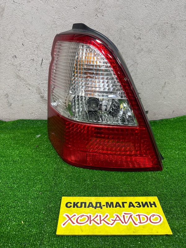 Фонарь стоп-сигнала Honda Odyssey RA8 J30A 11.2001 левый (б/у)