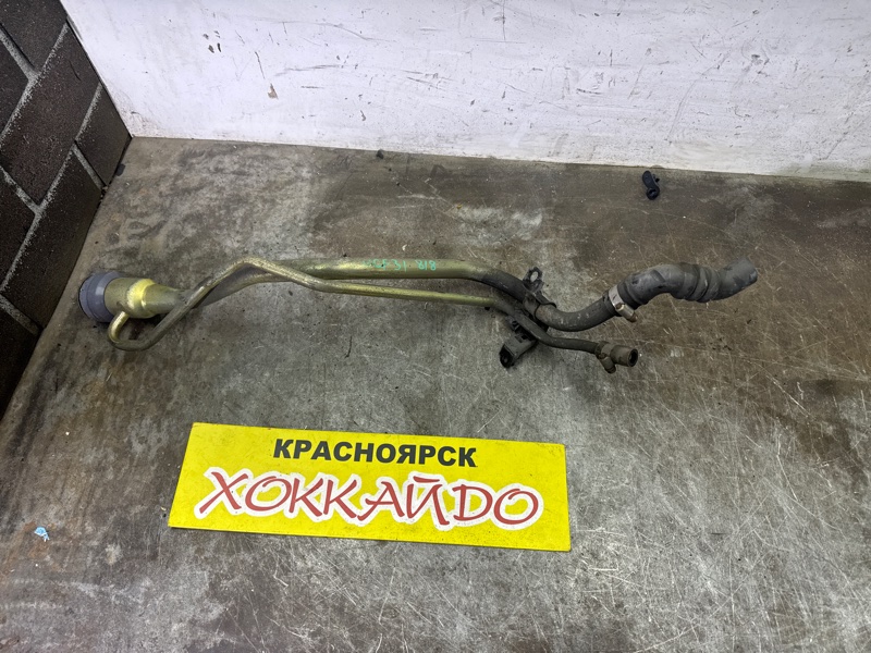 Горловина топливного бака Toyota Celsior UCF31 3UZ-FE 08.2000 (б/у)