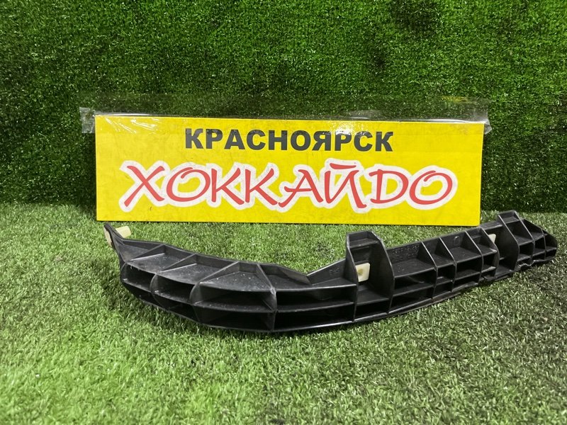 Клипса бампера Toyota Corolla Fielder NZE121G 1NZ-FE 09.2002 задняя левая (б/у)