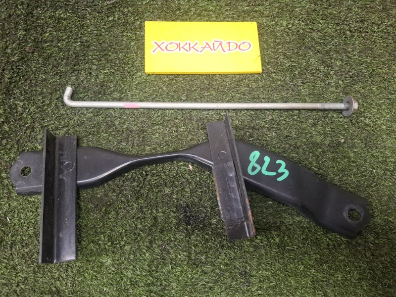 Крепление аккумулятора Toyota Corolla Fielder ZRE144G 2ZR-FE 10.2006 (б/у)