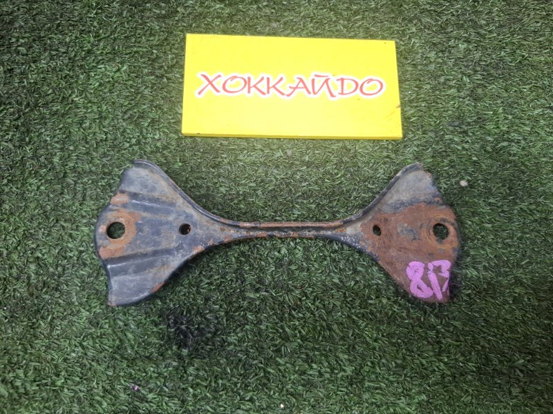 Крепление аккумулятора Nissan March K11 CG10DE 01.1992 (б/у)