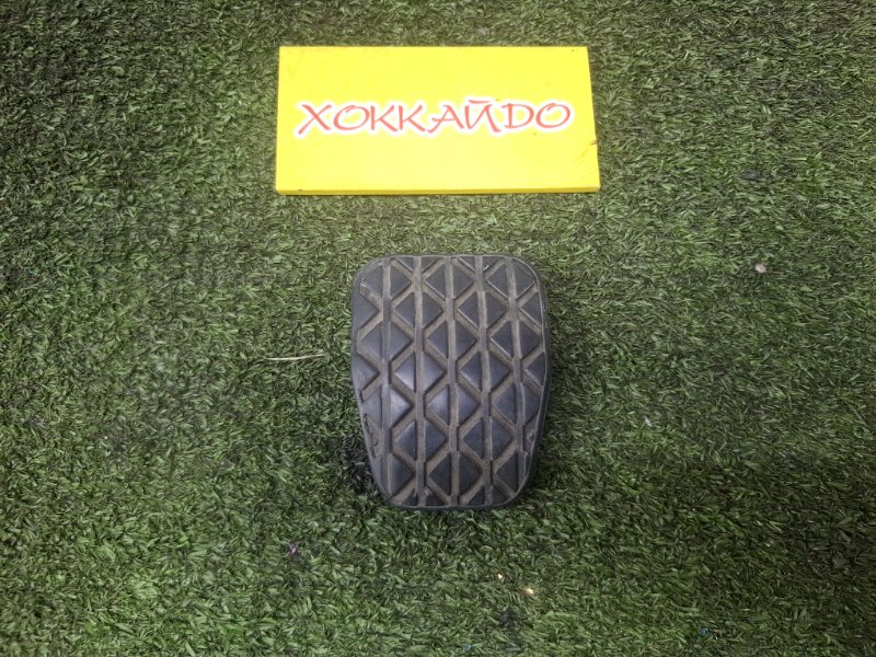 Накладка на педаль Mazda Axela BK5P ZJ-VE 06.2006 (б/у)