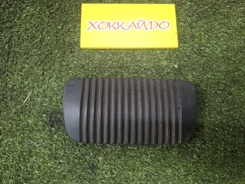 Накладка на педаль Toyota Caldina ST210G 3S-FE 1997 (б/у)