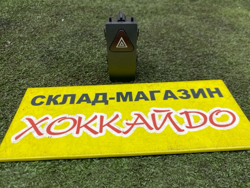 Кнопки в салон Mercedes-Benz E-Class W212 M271 DE18 EVO 05.2009 (б/у)