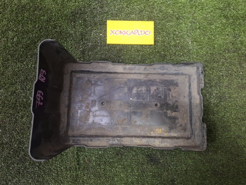 Полка под аккумулятор Honda Stepwgn RF3 K20A 04.2001 (б/у)