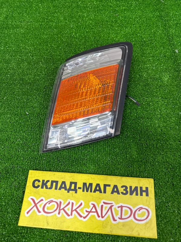 Габарит Toyota Gaia ACM10G 1AZ-FSE 04.2001 передний левый (б/у)
