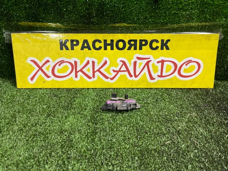 Клипса бампера Toyota BB NCP30 2NZ-FE 04.2003 задняя левая (б/у)