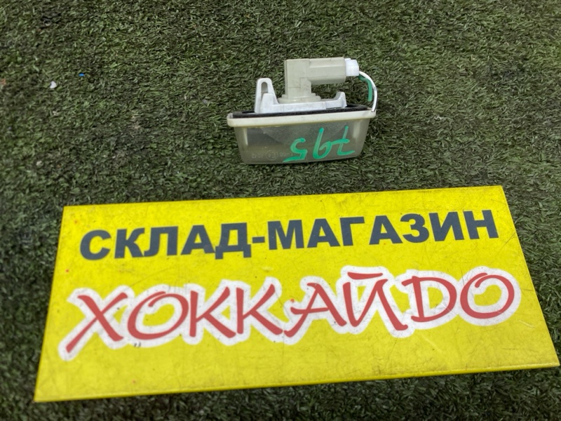 Подсветка номера Toyota Raum EXZ10 5E-FE 08.1999 (б/у)