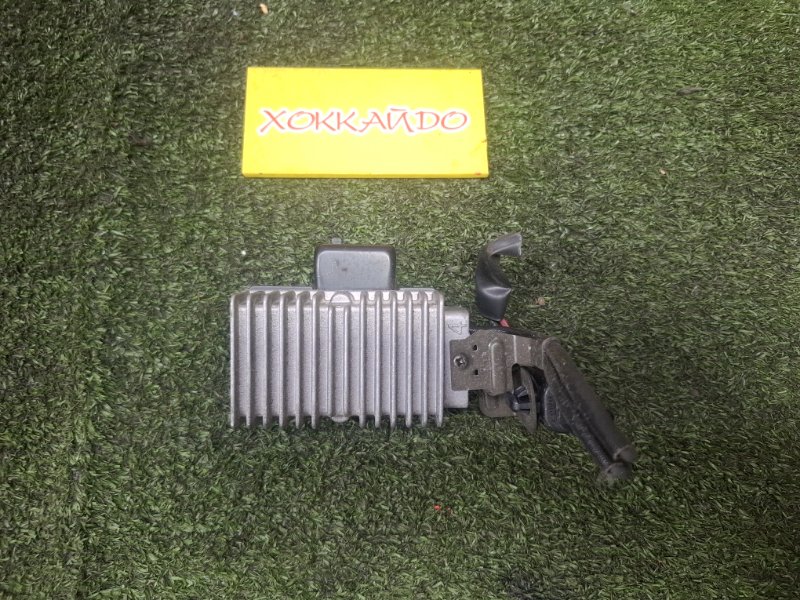 Резистор топливного насоса Toyota Celsior UCF31 3UZ-FE 08.2000 (б/у)