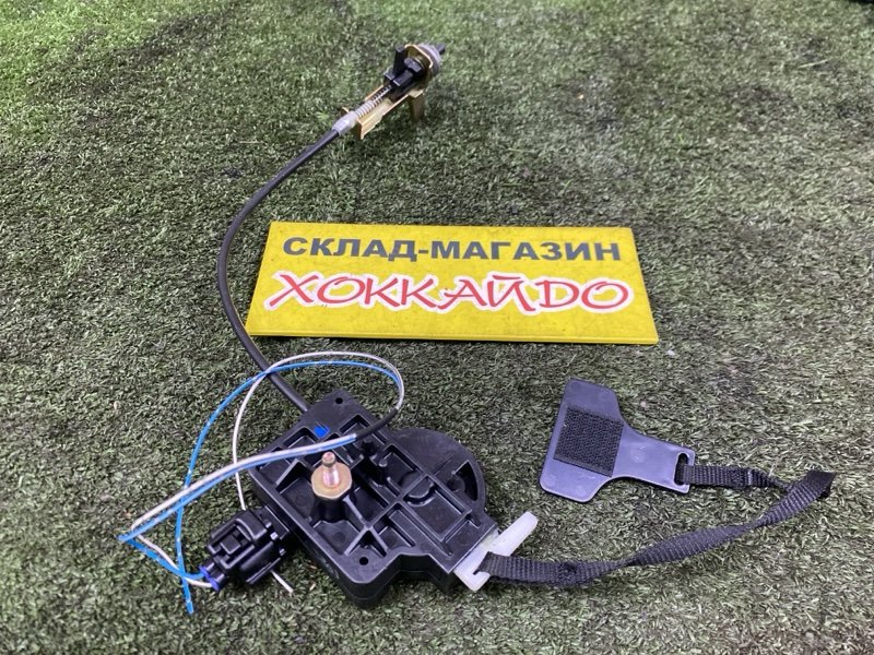 Актуатор лючка бензобака Toyota Celsior UCF31 3UZ-FE 08.2000 (б/у)