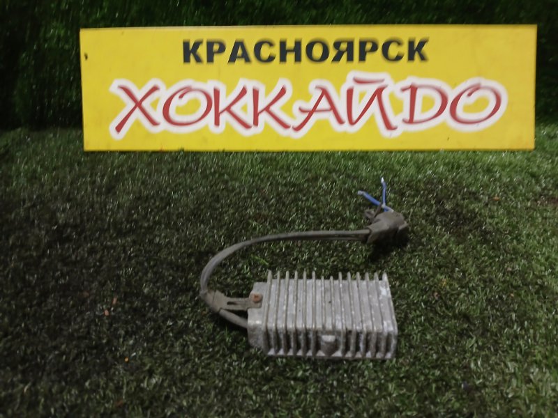 Резистор топливного насоса Toyota Celica ST185H 3S-GTE 10.1989 (б/у)