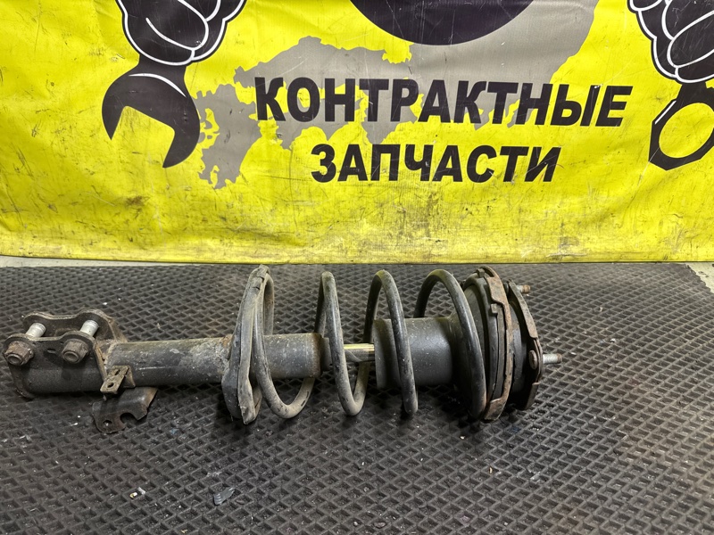 Стойка подвески Toyota Caldina ET196V 5E-FE 11.1992 передняя правая (б/у)