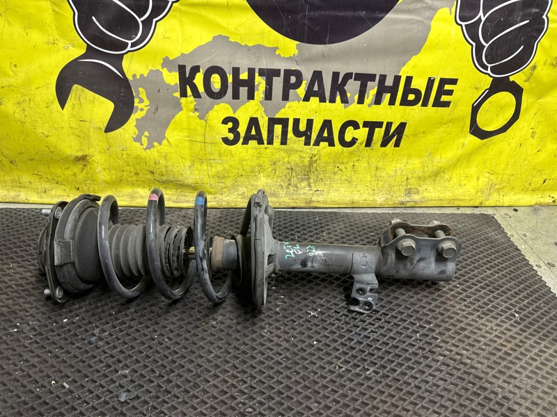 Стойка подвески Toyota Opa ZCT10 1ZZ-FE 06.2002 передняя левая (б/у)