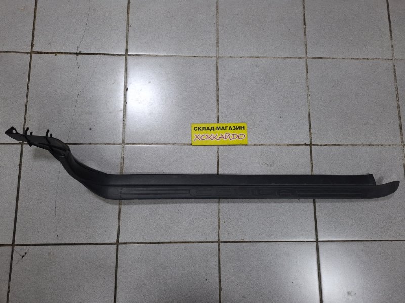 Накладка порога Toyota Celica ST185H 3S-GTE 10.1989 правая (б/у)