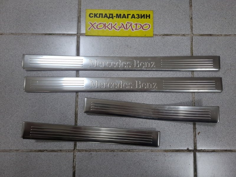 Накладка порога Mercedes-Benz E-Class W212 M271 DE18 EVO 05.2009 (б/у)