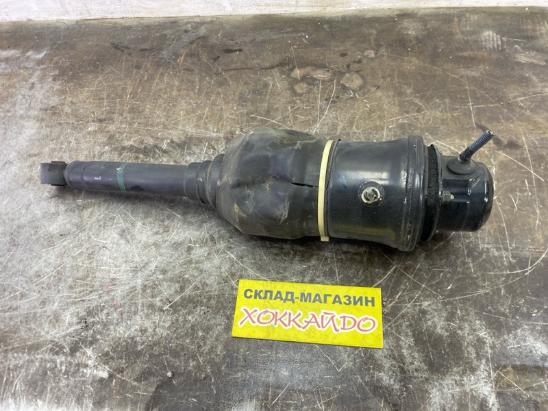Стойка подвески Toyota Celsior UCF31 3UZ-FE 08.2000 передняя правая (б/у)