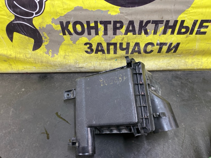 Корпус воздушного фильтра Toyota Prius ZVW30 2ZR-FXE 01.2009 (б/у)
