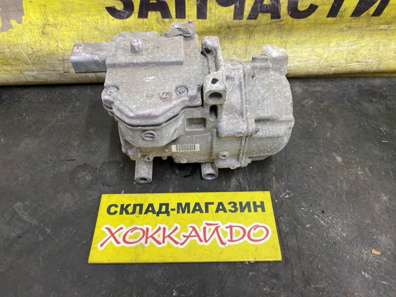 Компрессор кондиционера Toyota Prius ZVW30 2ZR-FXE 01.2009 (б/у)
