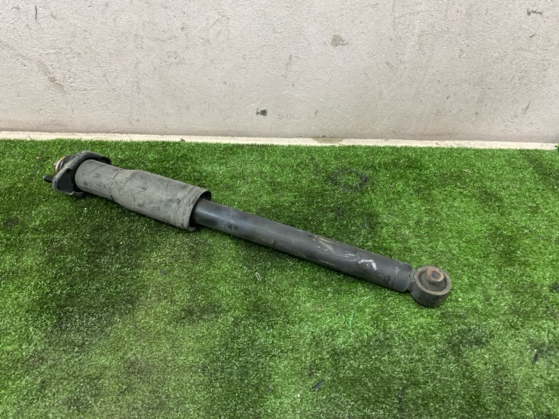 Амортизатор Honda Stepwgn RF1 B20B 05.1999 задний (б/у)