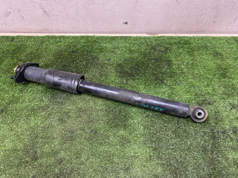 Амортизатор Honda Odyssey RA8 J30A 11.2001 задний (б/у)